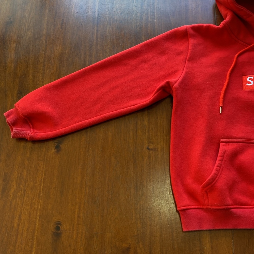 Supreme Red Hoodie - Picture 6 of 17